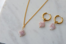 Load image into Gallery viewer, PINK AGATA "MARY" NECKLACE